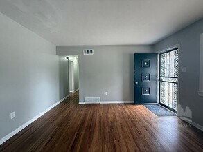 2759 Southmeade Ave in Memphis, TN - Building Photo - Building Photo