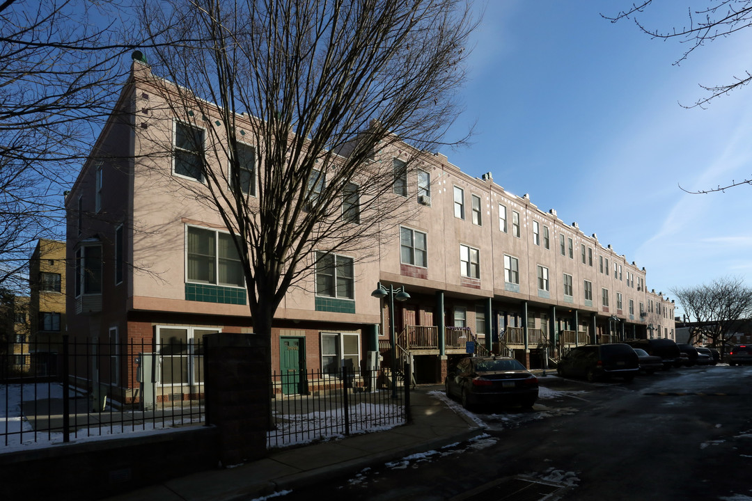 Bancroft Court Apartments in Philadelphia, PA - Building Photo