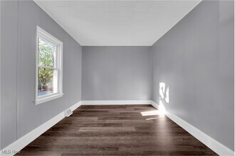 2115 Dowd Ave in Lakewood, OH - Building Photo - Building Photo