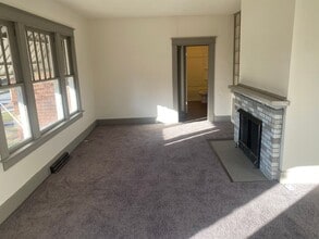 606 W Cherry St in Carbondale, IL - Building Photo - Building Photo