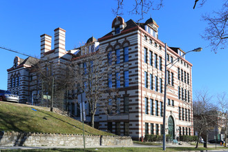 Alcott Place Apartments in Baltimore, MD - Foto de edificio - Building Photo