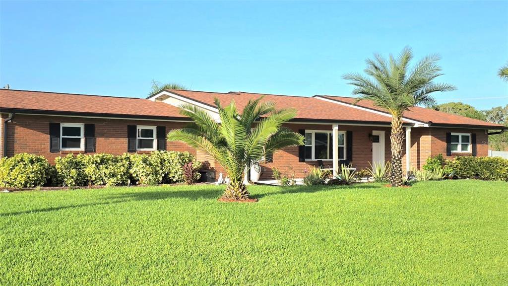 4 Seafarers Dr in Ormond Beach, FL - Foto de edificio