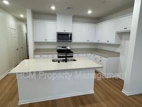 4021 E Coronado Privado in Ontario, CA - Building Photo - Building Photo