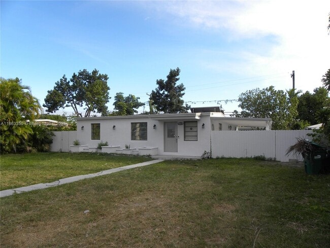9860 SW 48th St in Miami, FL - Building Photo - Building Photo
