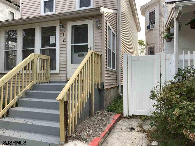 property at 512 N Michigan Ave