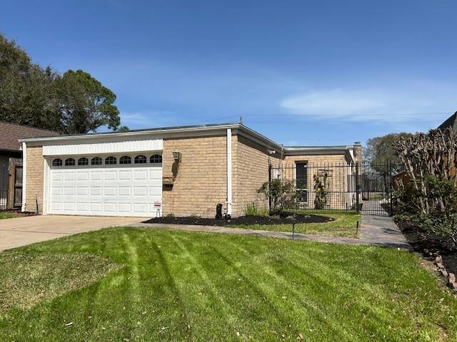 8 Tiffany Square in Sugar Land, TX - Building Photo - Building Photo