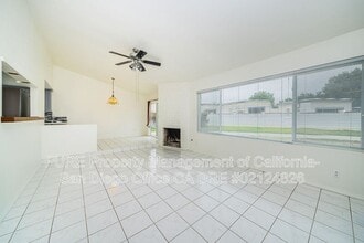 2161 Taylor Pl in Escondido, CA - Building Photo - Building Photo