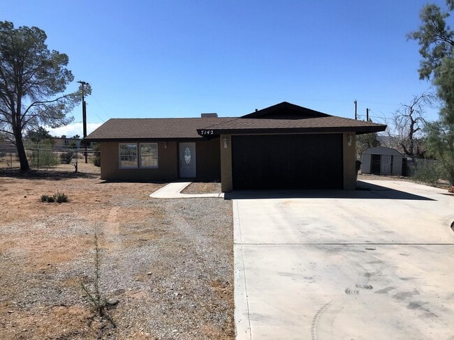 property at 7142 Lomita Rd