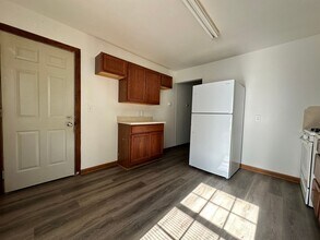 3020 Leahy St-Unit -#1 in Muskegon Heights, MI - Building Photo - Building Photo