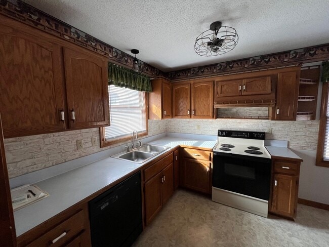 4 Atchison Ct in Platte City, MO - Building Photo - Building Photo