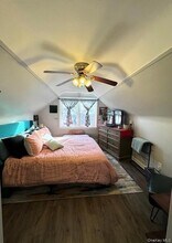 244 E Hudson St, Unit Upper in Long Beach, NY - Foto de edificio - Building Photo