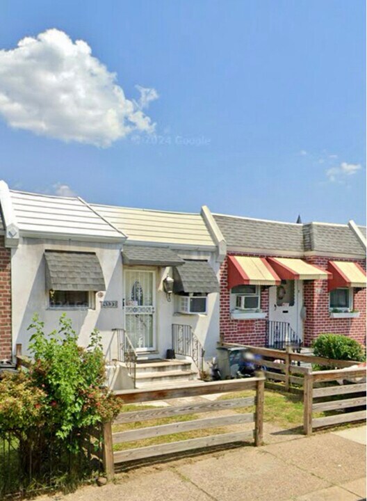 4133 Lawndale St in Philadelphia, PA - Building Photo