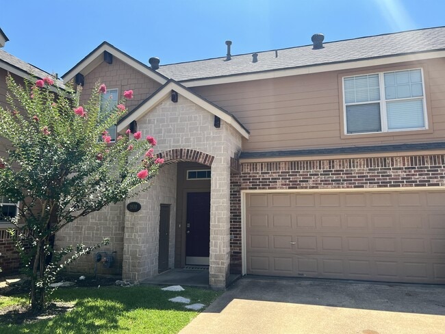 property at 1808 W Villa Maria Rd