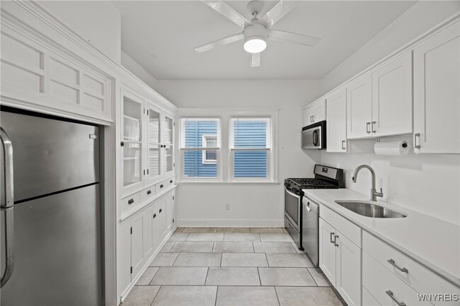 property at 333 Lafayette Ave