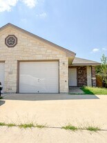 1402 Powder River Dr in Killeen, TX - Building Photo