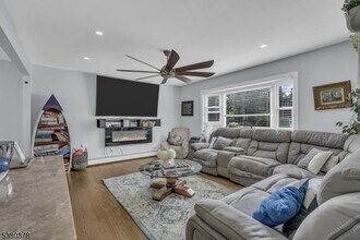408 Canistear Rd in Stockholm, NJ - Building Photo - Building Photo