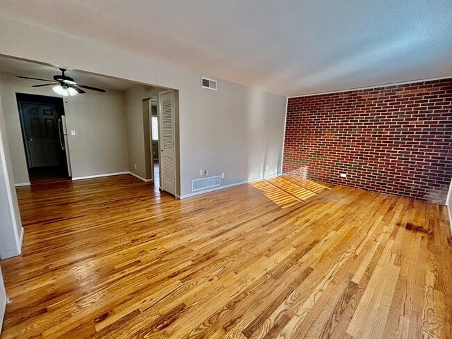 3330-3368-3368 Charlotte St in Kansas City, MO - Building Photo - Building Photo