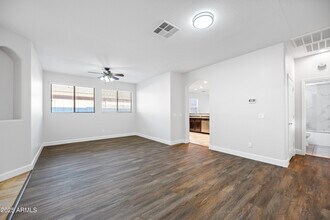 10805 W Woodland Ave in Avondale, AZ - Building Photo - Building Photo