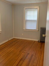 12 Forest Row, Unit 1 in Great Neck, NY - Building Photo - Building Photo
