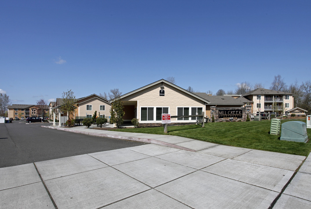 Mill Creek Apartments in Battle Ground, WA - Foto de edificio