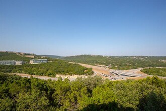 6000-5 Shepherd Mountain Cove in Austin, TX - Building Photo - Building Photo