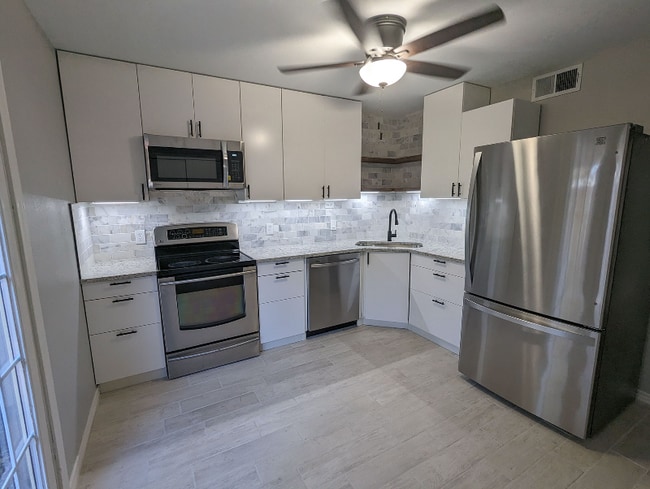 property at 114 Scofield Ave