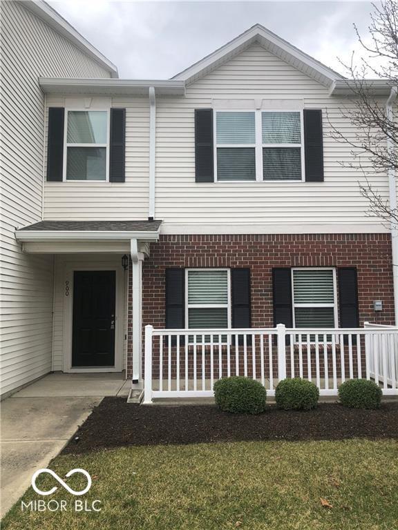 13226 Komatite Way in Fishers, IN - Building Photo - Building Photo