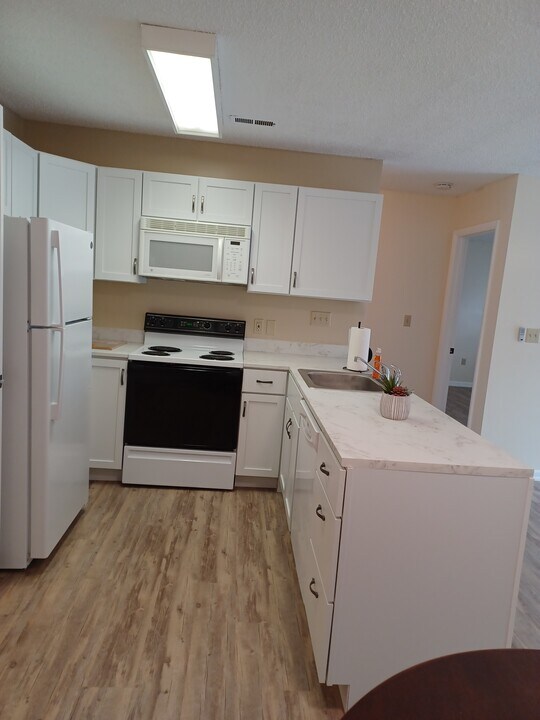 582 Moull St in Newark, OH - Building Photo