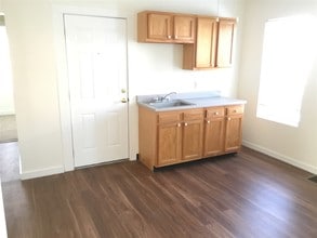 82 3rd St in Manchester, NH - Building Photo - Building Photo