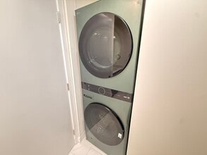 18332 Elaine Ave in Artesia, CA - Building Photo - Building Photo