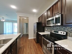11794 Parker Lakes Drive in Jacksonville, FL - Building Photo - Building Photo