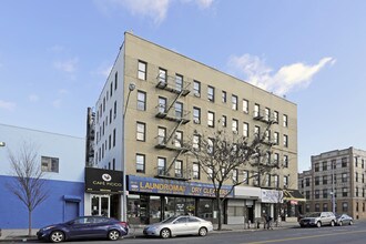 4013-4021 35th Ave in Long Island City, NY - Building Photo - Building Photo
