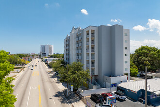 Oleander House Apartments in Miami, FL - Building Photo - Building Photo