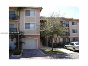 2039 SE 10th Ave in Fort Lauderdale, FL - Building Photo - Building Photo