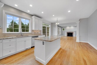 30 Verville Rd in Avon, CT - Building Photo - Building Photo