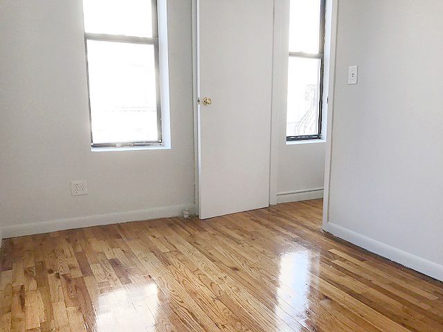 25 Thompson St in New York, NY - Building Photo