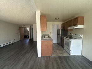 15210 Macadam Rd S in Tukwila, WA - Building Photo - Building Photo