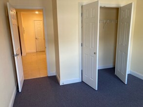 235 Pearl St in Essex, VT - Building Photo - Building Photo