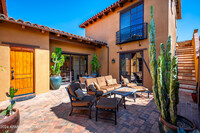 10597 E Rising Sun Dr in Scottsdale, AZ - Foto de edificio - Building Photo