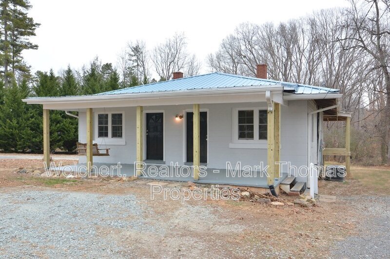 1150 Shelton Rd in Roxboro, NC - Building Photo