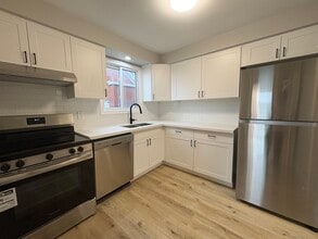 105 Morgan Ave in Kitchener, ON - Building Photo - Building Photo