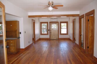 6842-6844 N Figueroa St in Los Angeles, CA - Foto de edificio - Building Photo