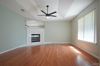 5947 Grandview Dr in Milton, FL - Building Photo - Building Photo