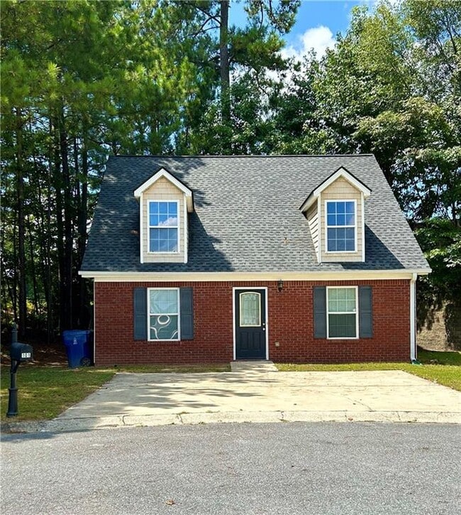 101 Twin Pines Ct