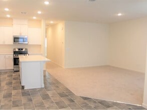4271 Freemark Ave in Merced, CA - Building Photo - Building Photo