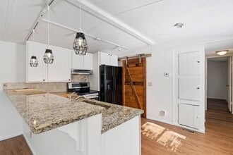 12516 Cemetery Rd in Winter Garden, FL - Foto de edificio - Building Photo