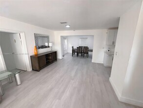 3361 NW 5th Pl in Fort Lauderdale, FL - Building Photo - Building Photo