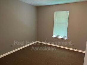 413 E Central Ave in Griffin, GA - Building Photo - Building Photo