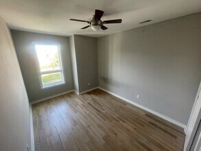 1439 N Franklin St, Unit B in Philadelphia, PA - Building Photo - Building Photo