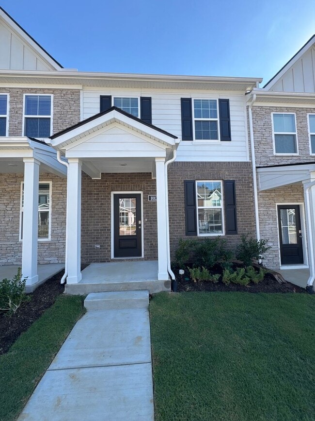 property at 1013 Keyes Pl